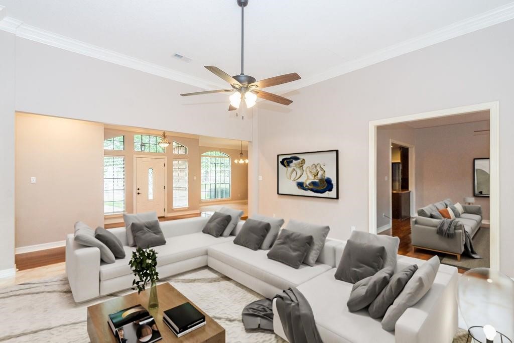 603 Oleander Street Property Photo 8