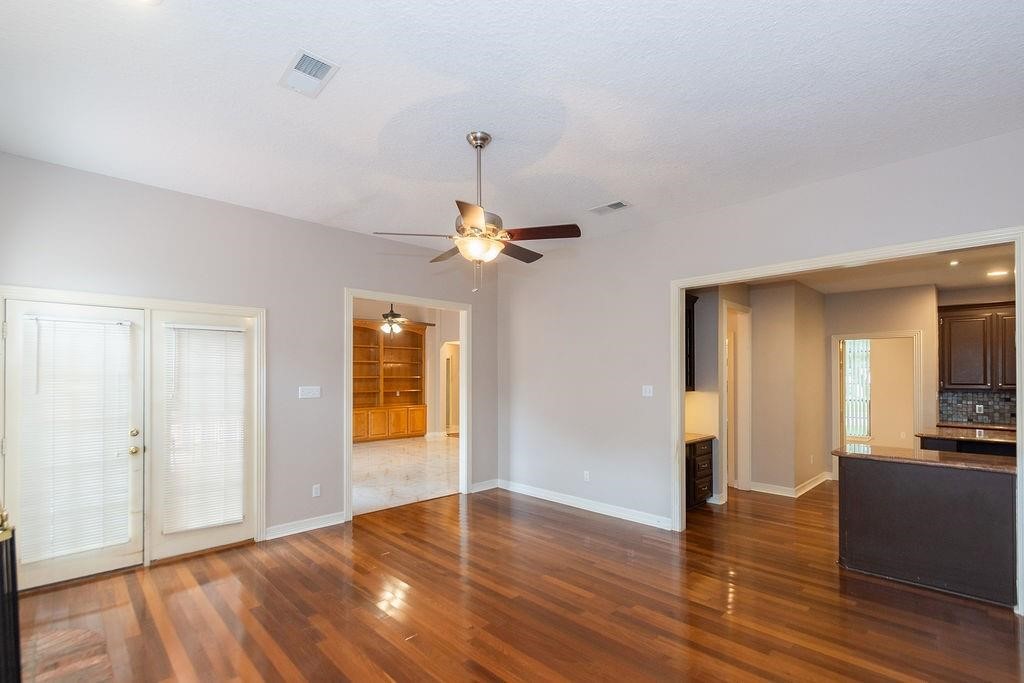 603 Oleander Street Property Photo 10