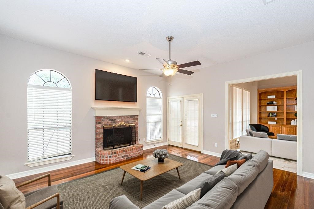 603 Oleander Street Property Photo 11