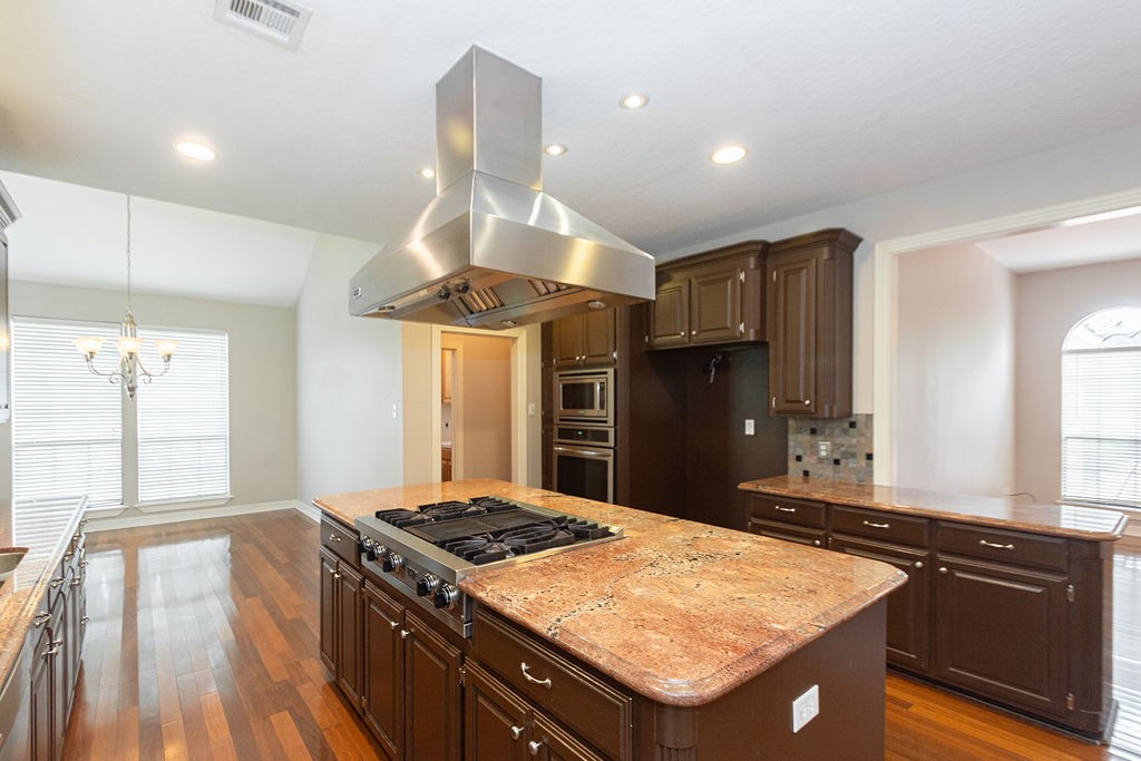 603 Oleander Street Property Photo 17