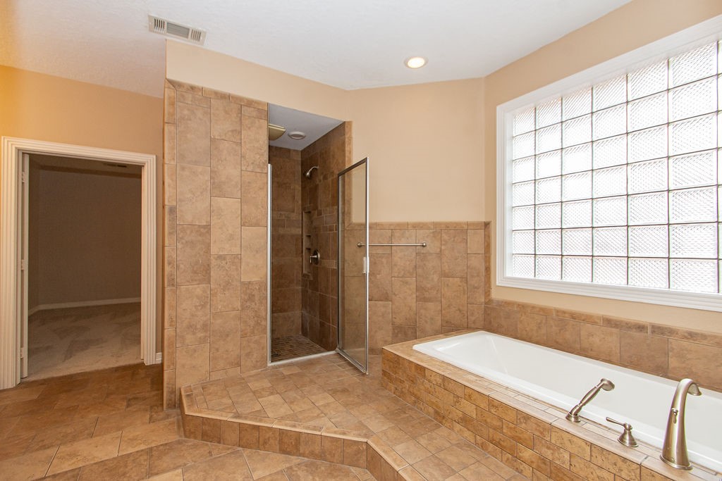 603 Oleander Street Property Photo 31