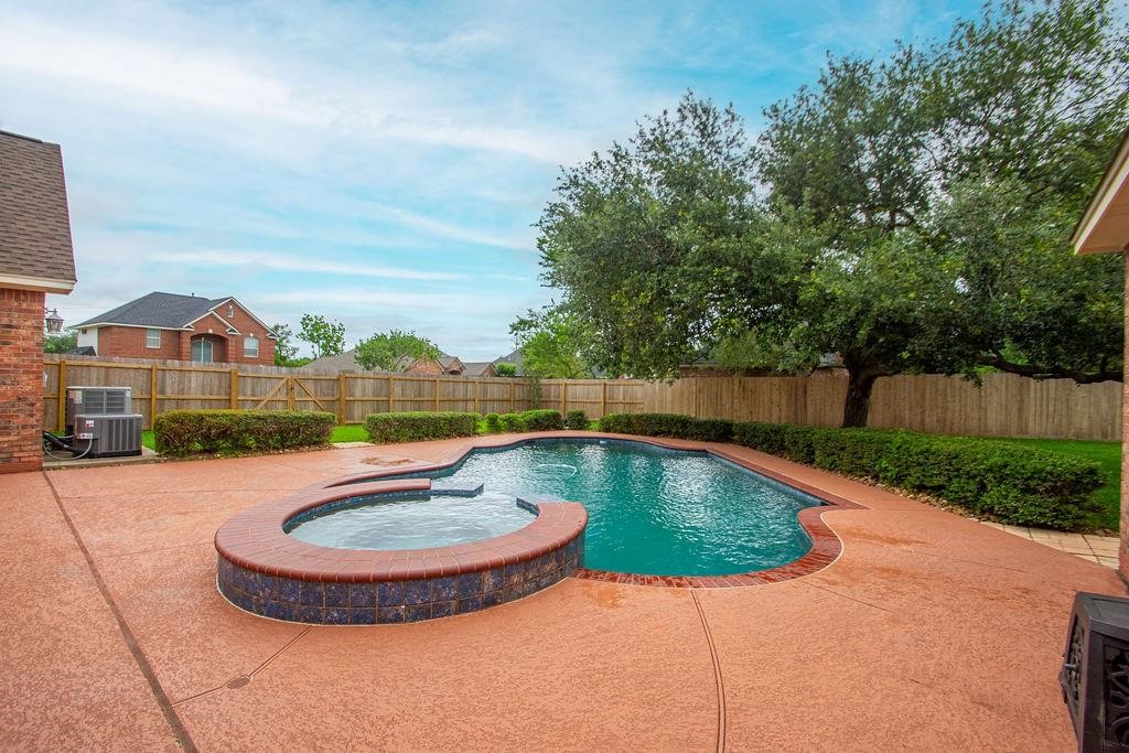 603 Oleander Street Property Photo 36