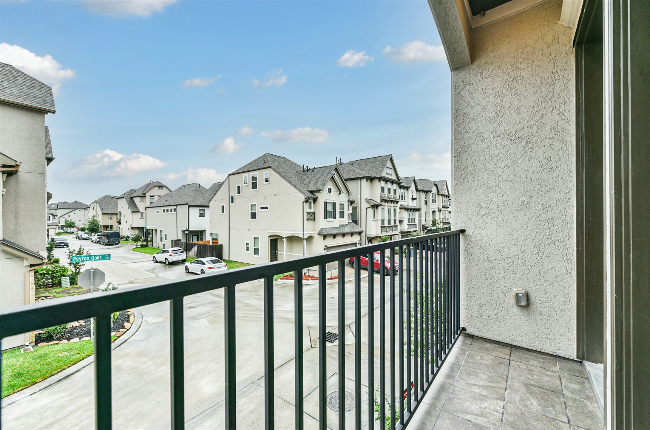 1504 Peyton Oaks Place Property Photo 16