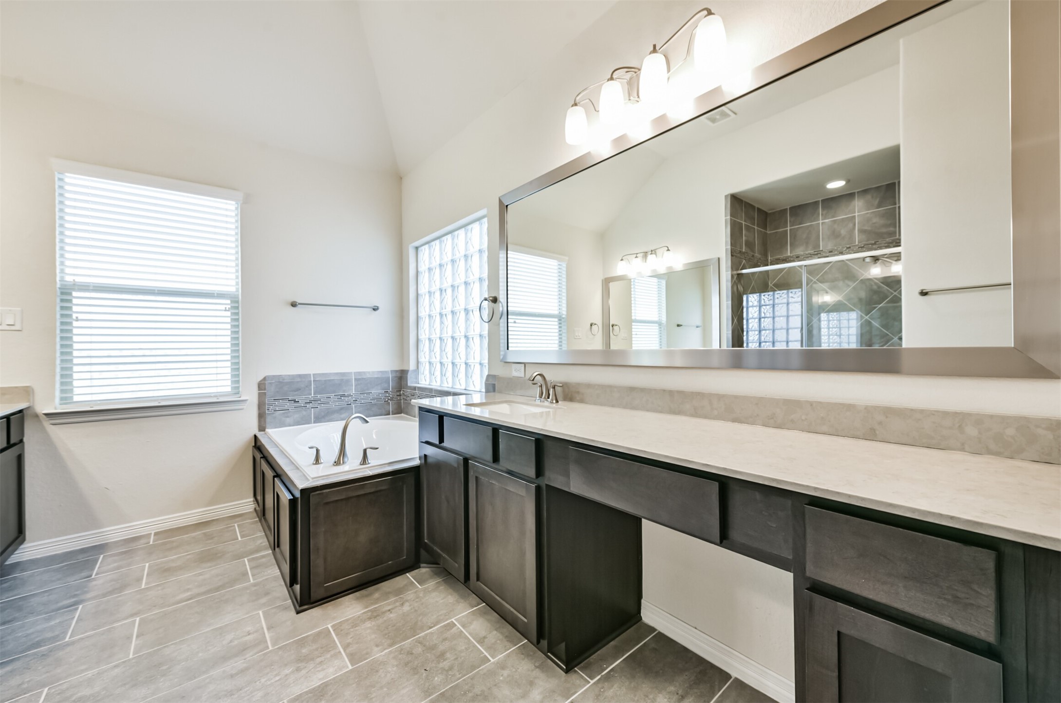 1504 Peyton Oaks Place Property Photo 32