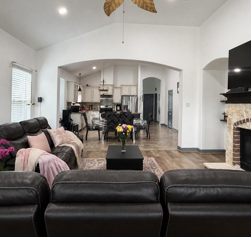 2343 Terracina Court Property Photo 6