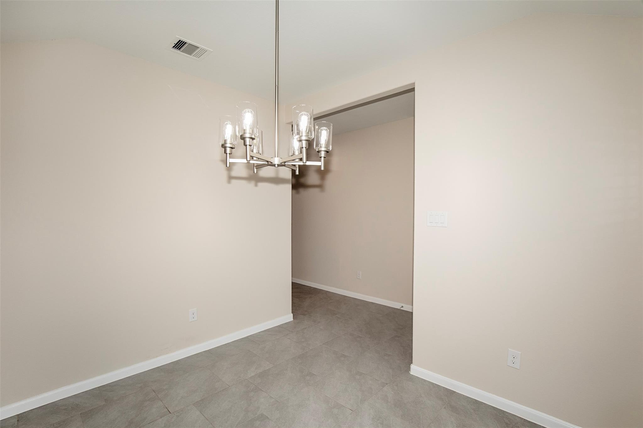8215 Oakleaf Meadow Court Property Photo 7