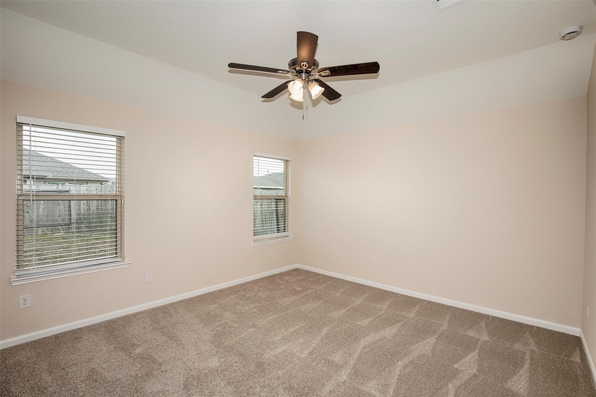 8215 Oakleaf Meadow Court Property Photo 15