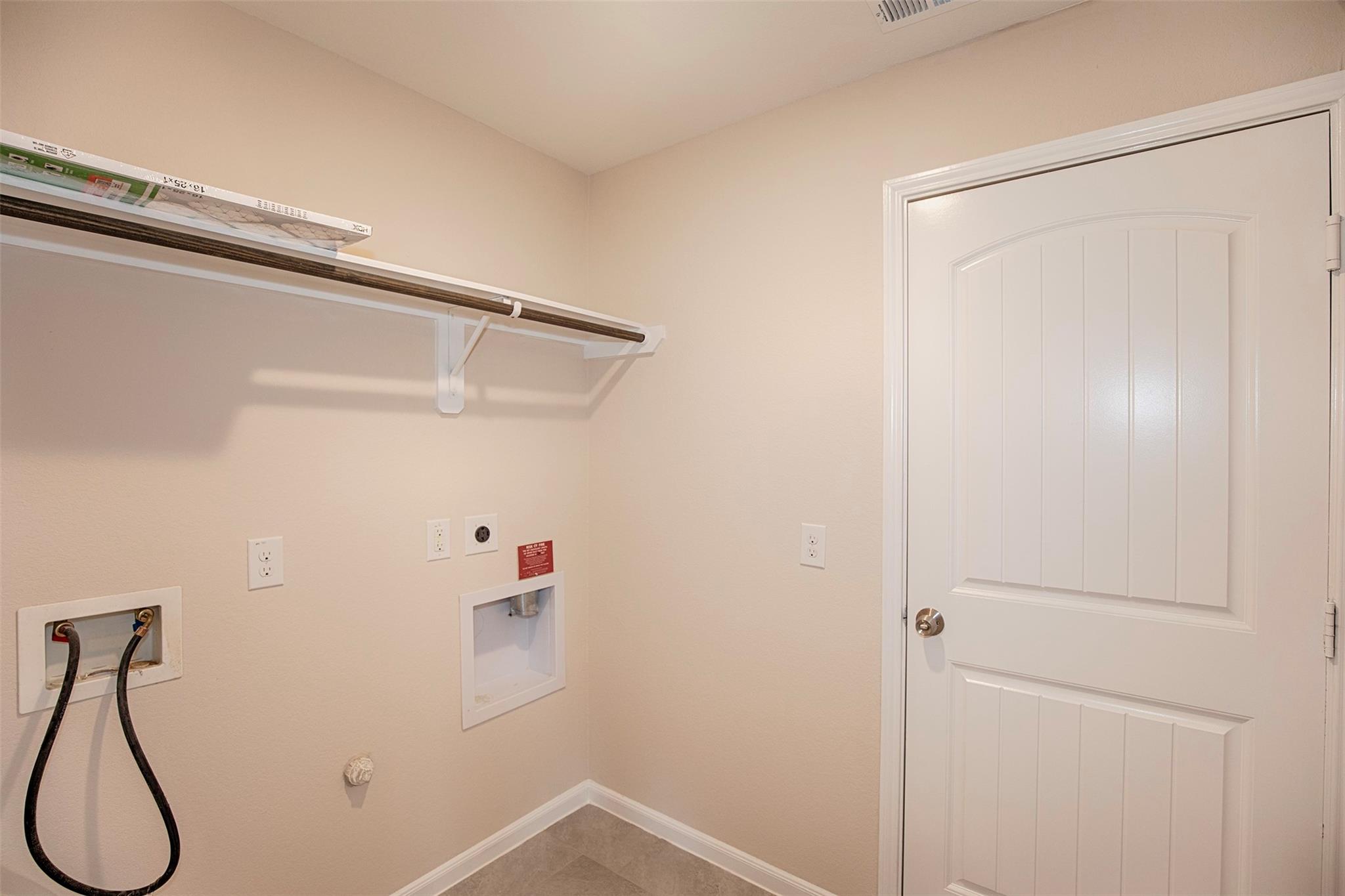 8215 Oakleaf Meadow Court Property Photo 26
