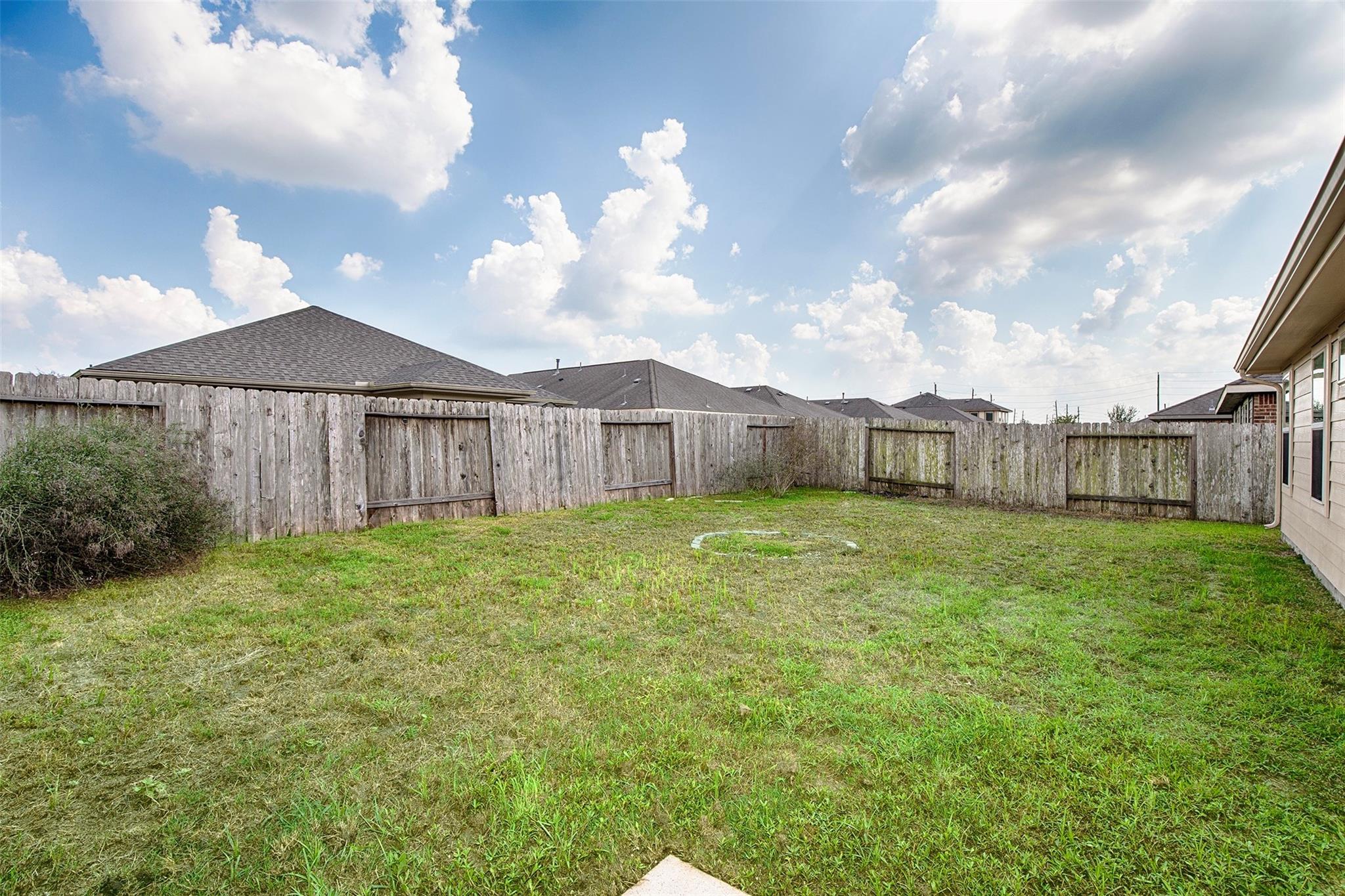 8215 Oakleaf Meadow Court Property Photo 28