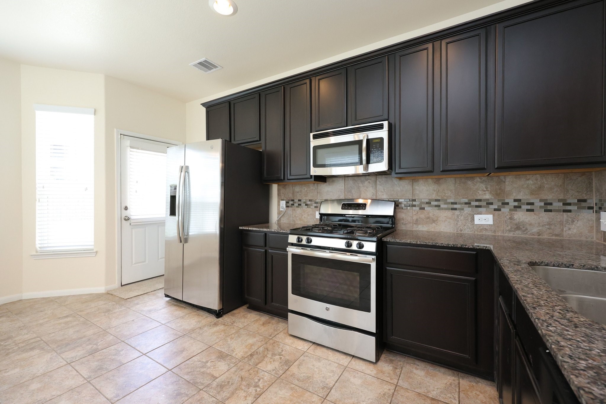 4155 Falvel Cove Drive Property Photo 37