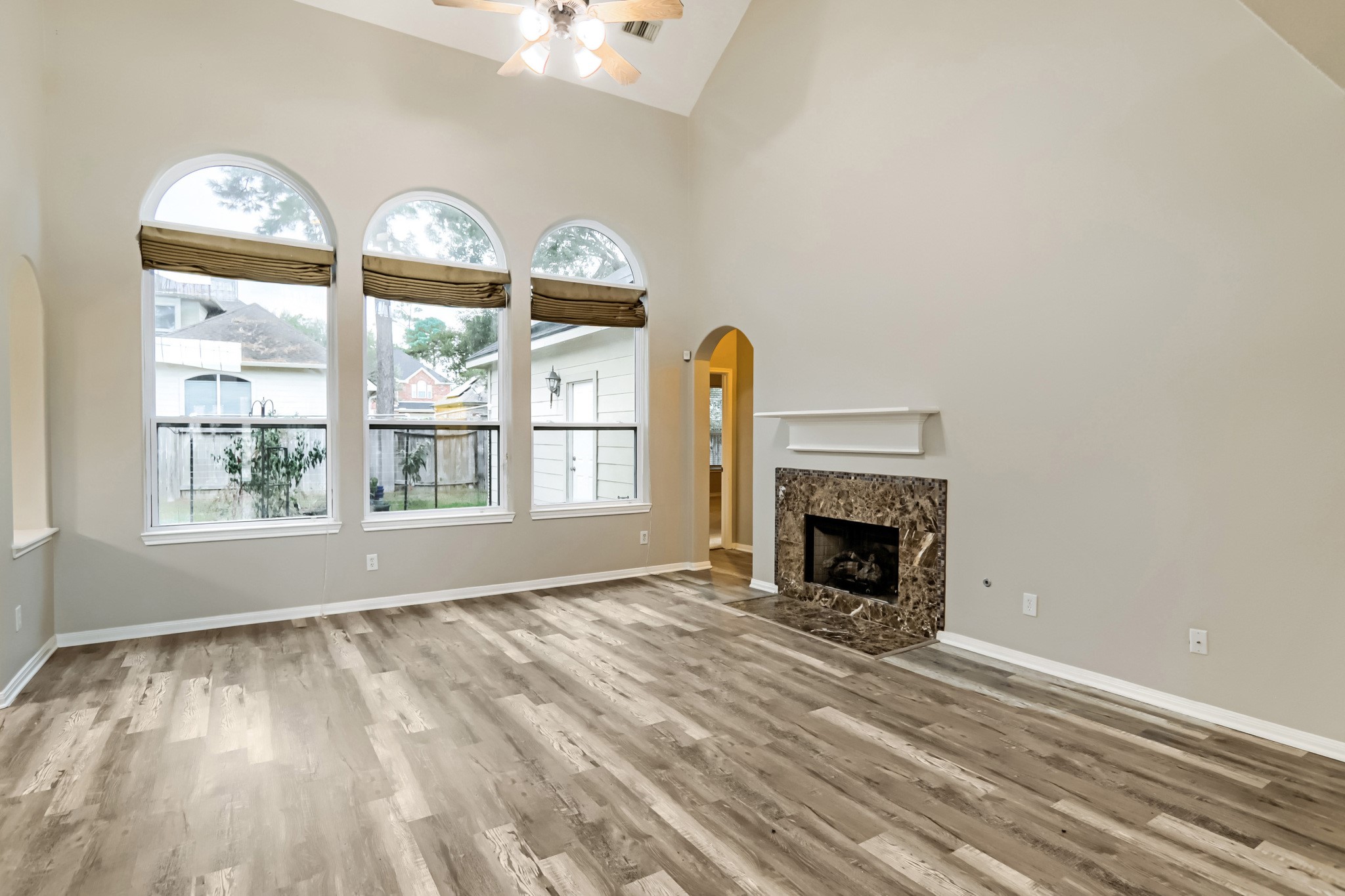 18503 Regatta Road Property Photo 4