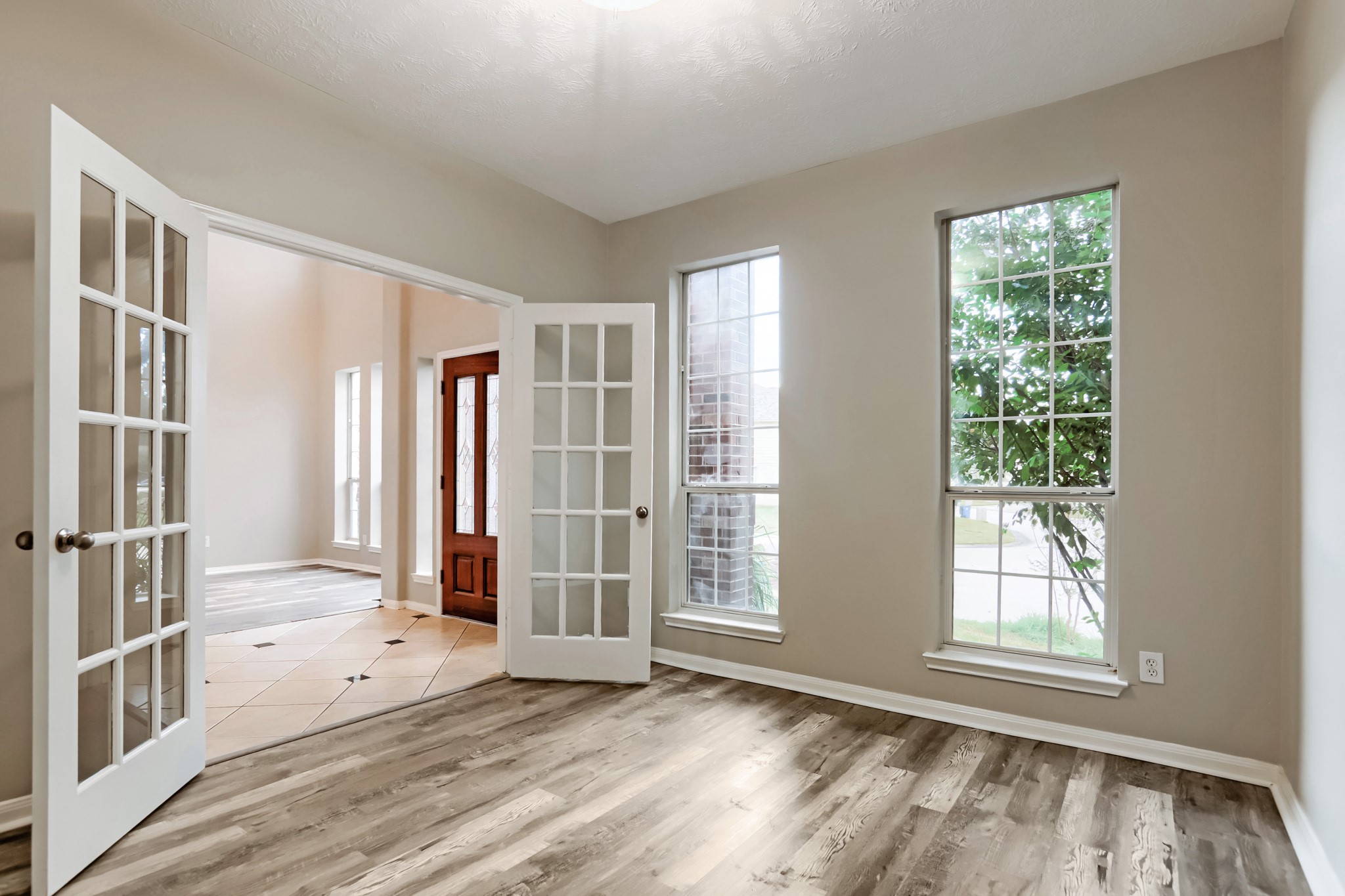 18503 Regatta Road Property Photo 8