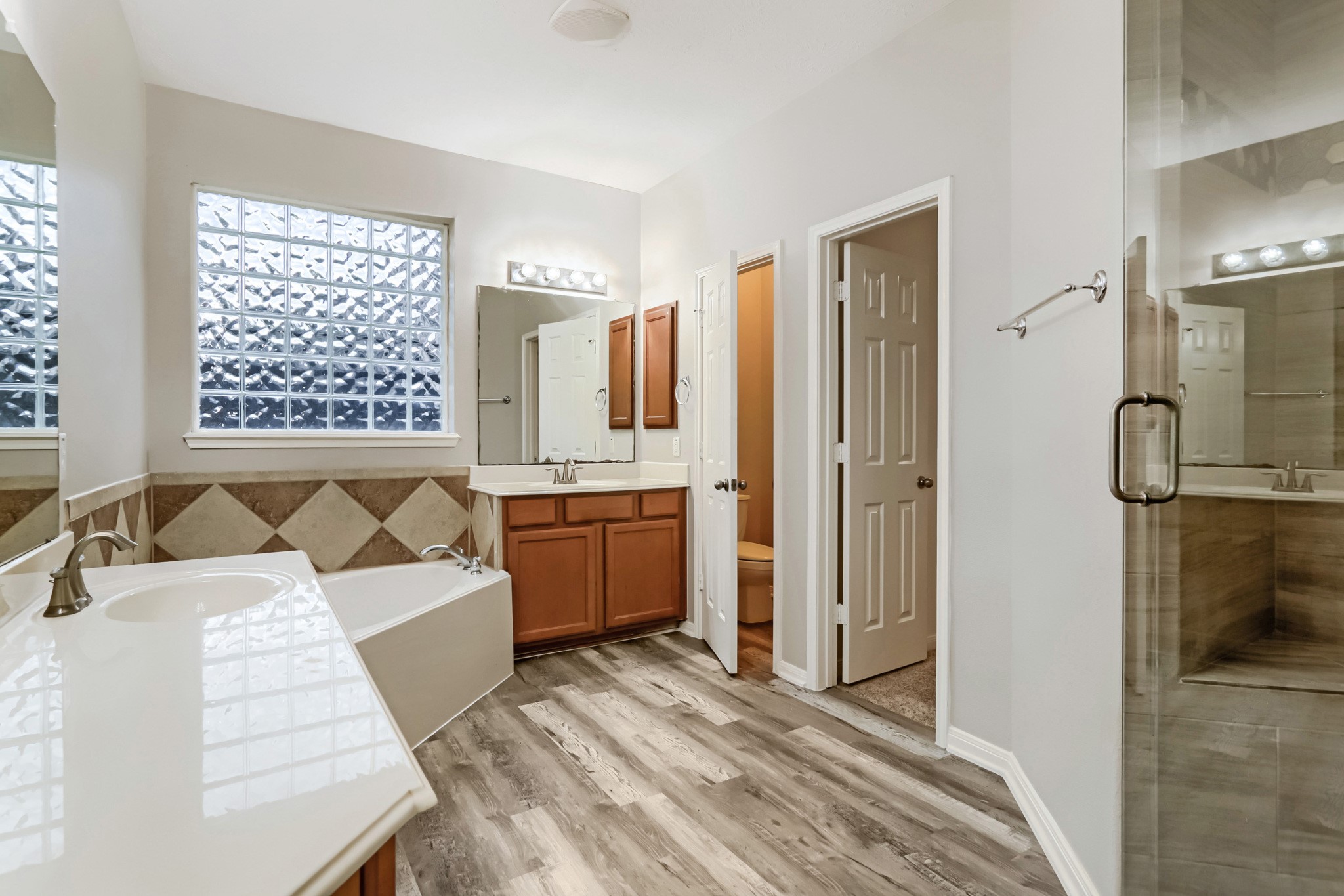 18503 Regatta Road Property Photo 11