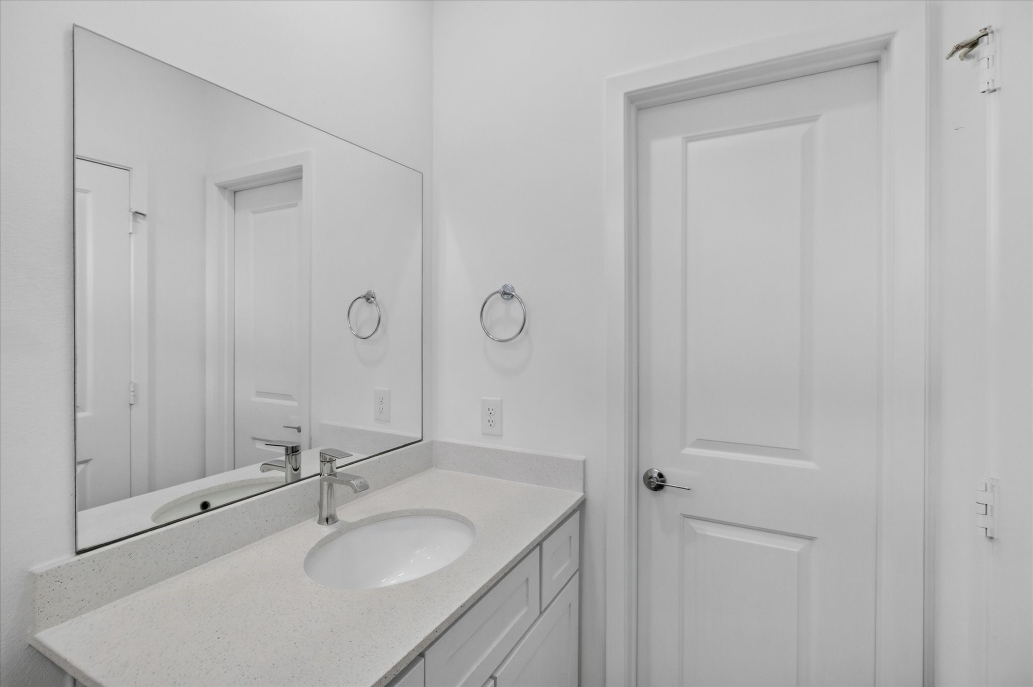 1526 Ojeman Road C Property Photo 24