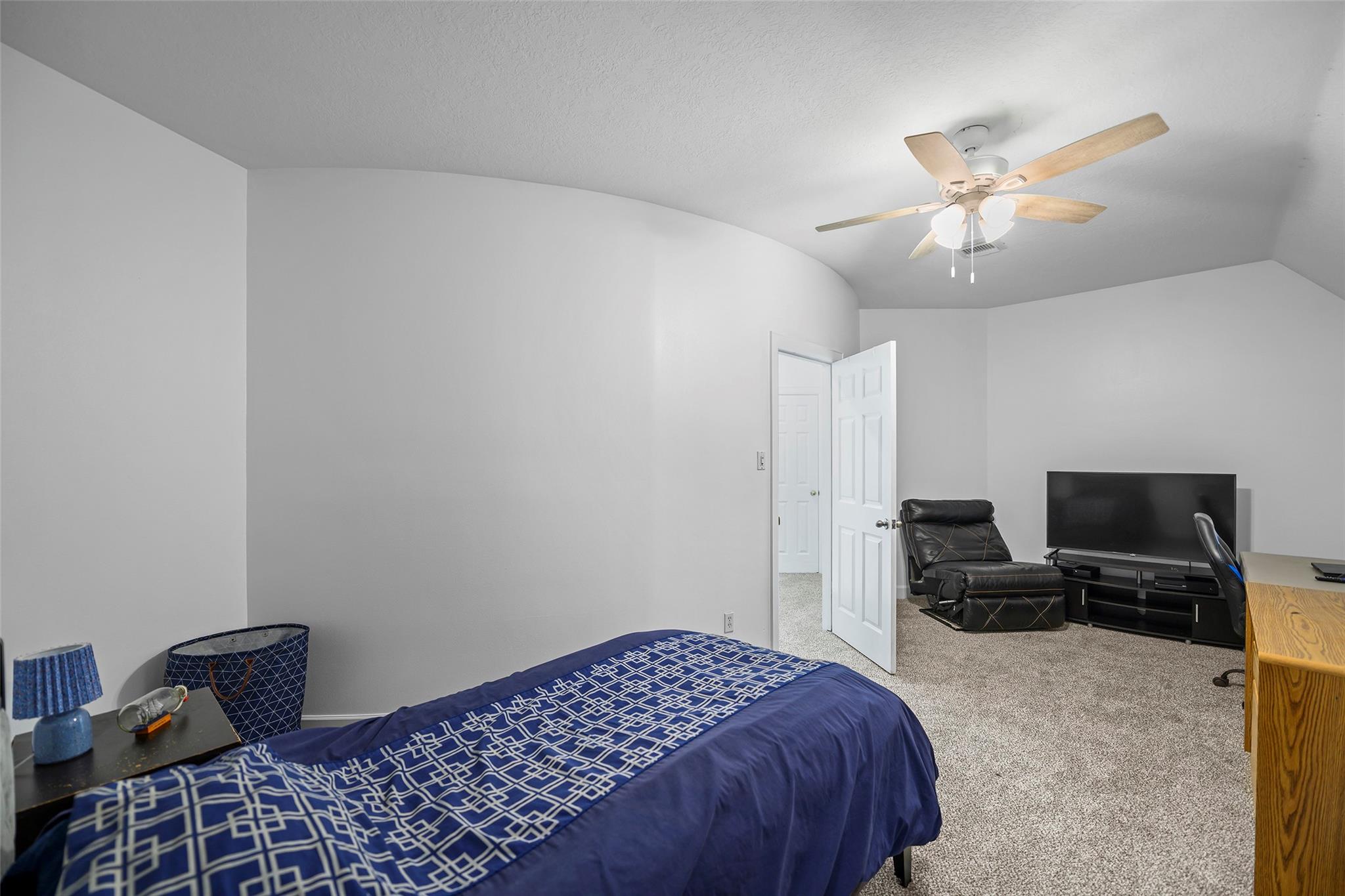221 Heritage Trail N, Bellville Tx 77418 Property Photo 38