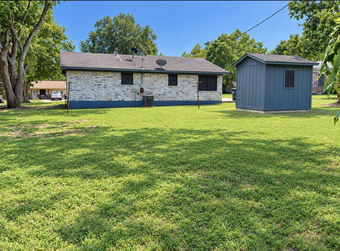 316 Johnson St Property Photo 12