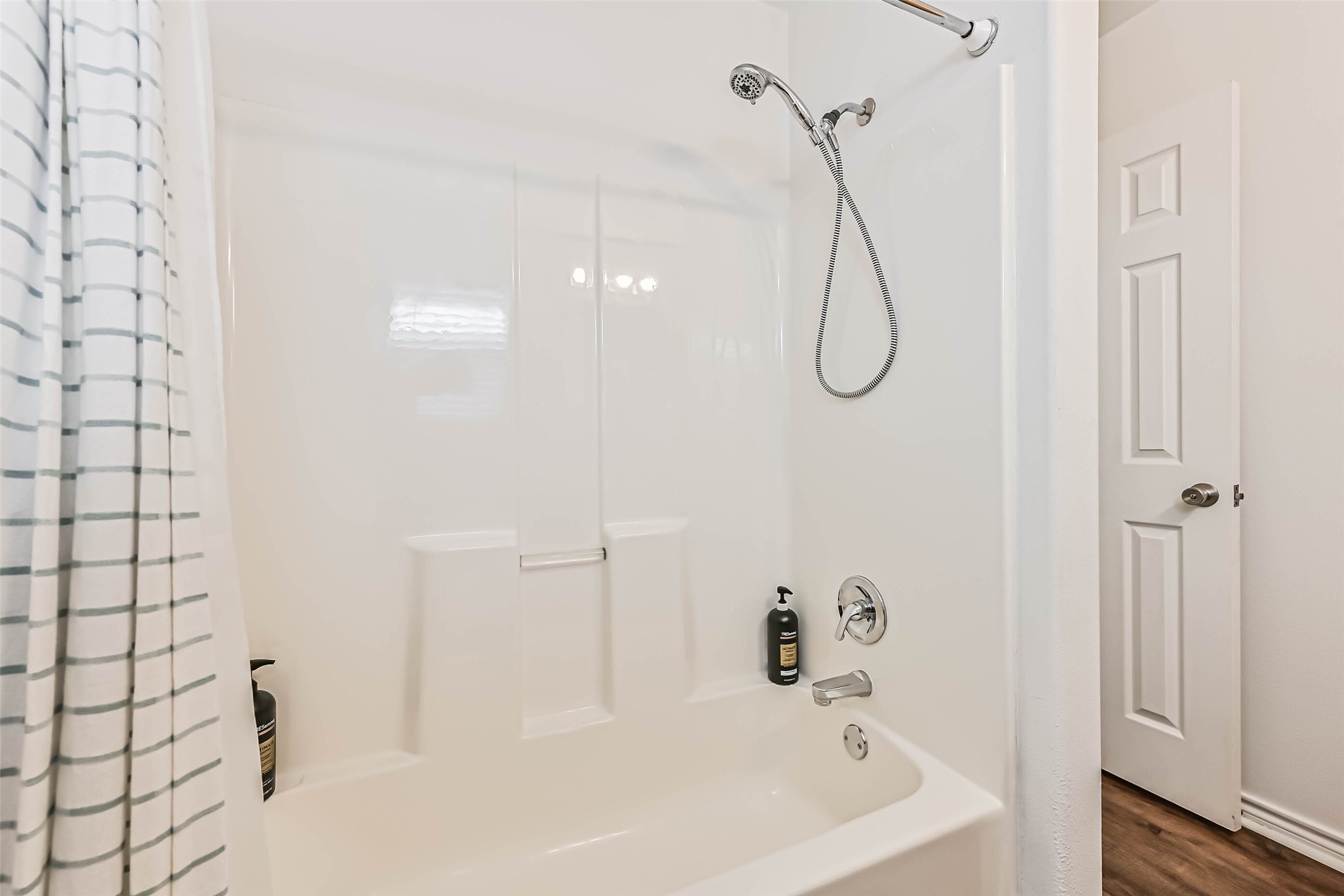 13811 Mutiny Lane Property Photo 33