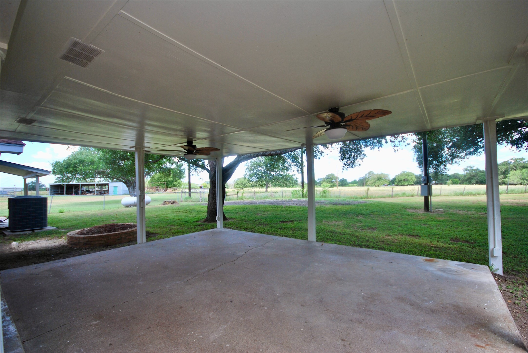 1706 Slaughter House Road Property Photo 5