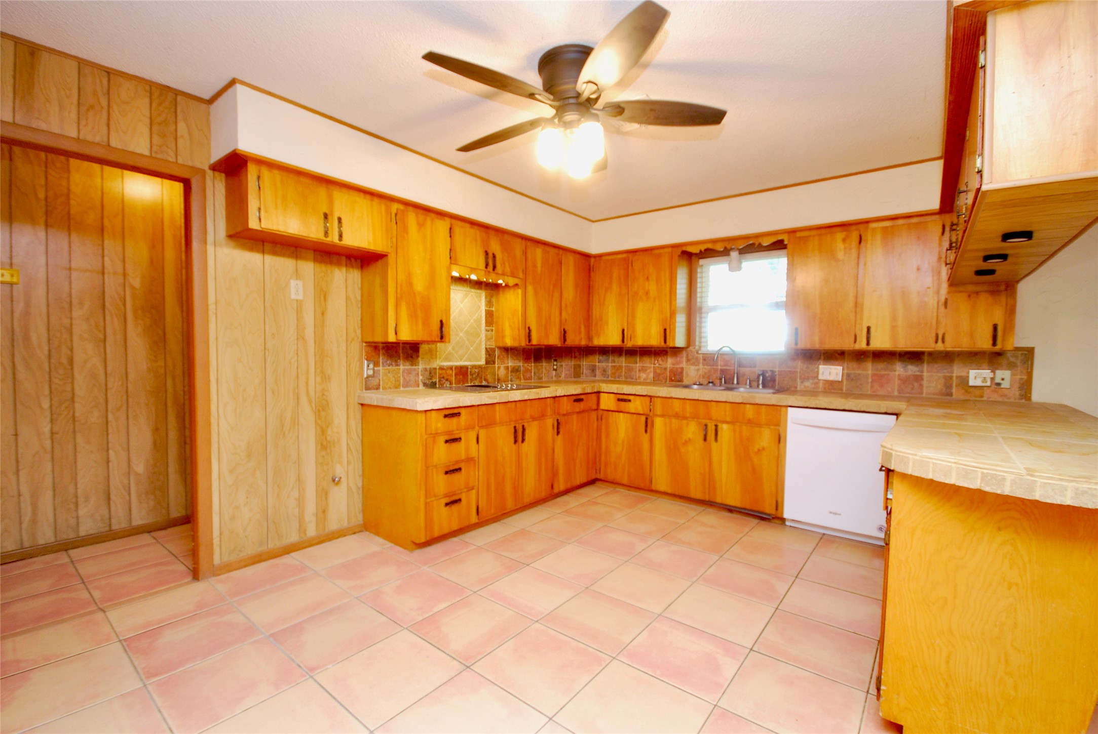 1706 Slaughter House Road Property Photo 14
