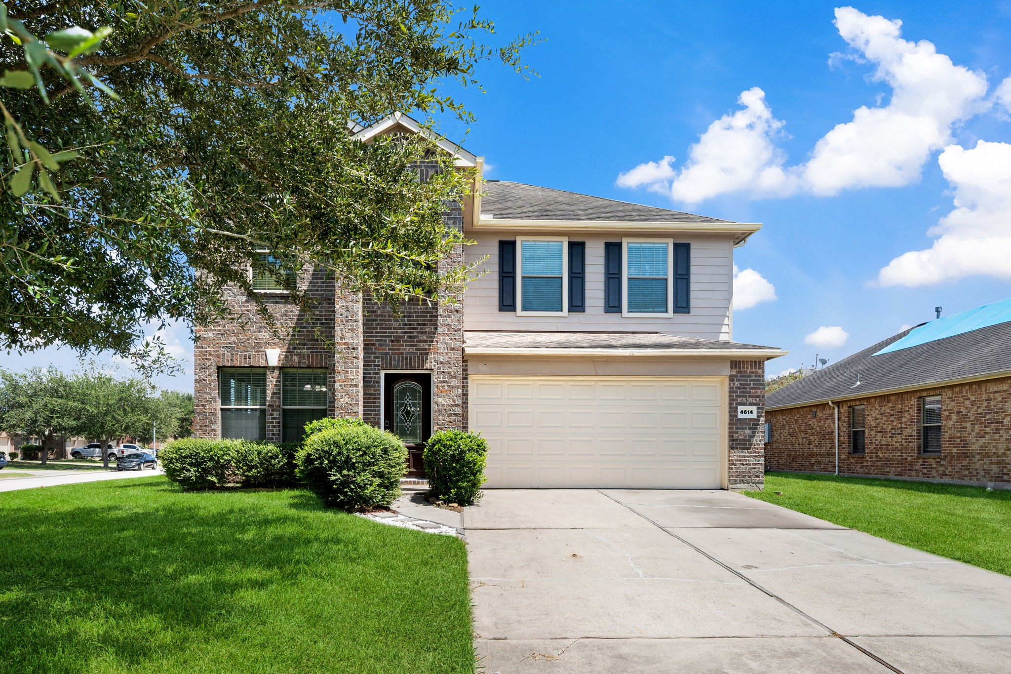 4614 Pin Oak Property Photo 1