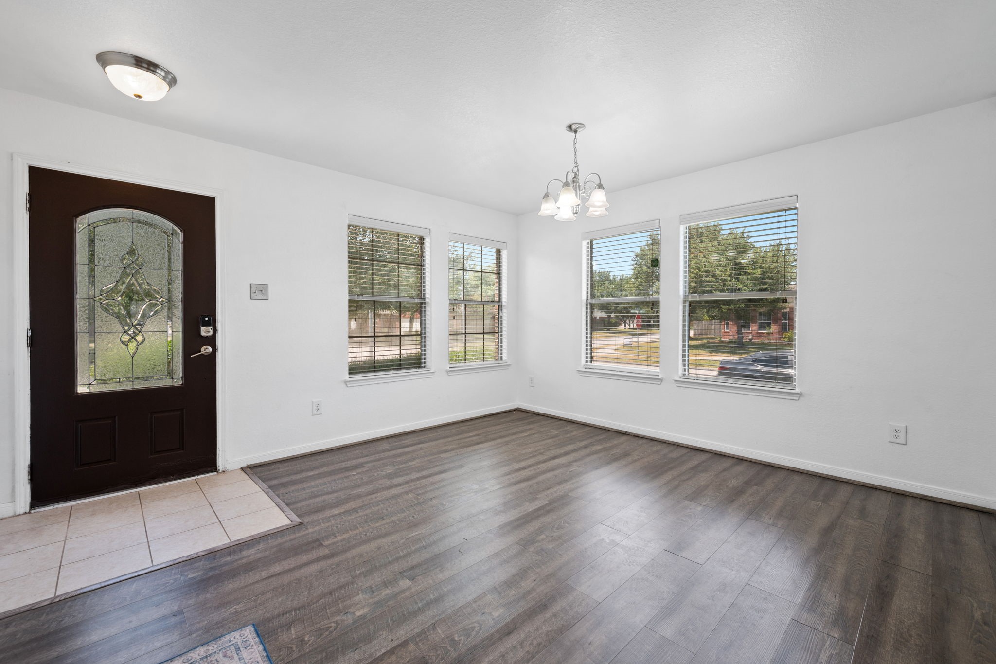 4614 Pin Oak Property Photo 5