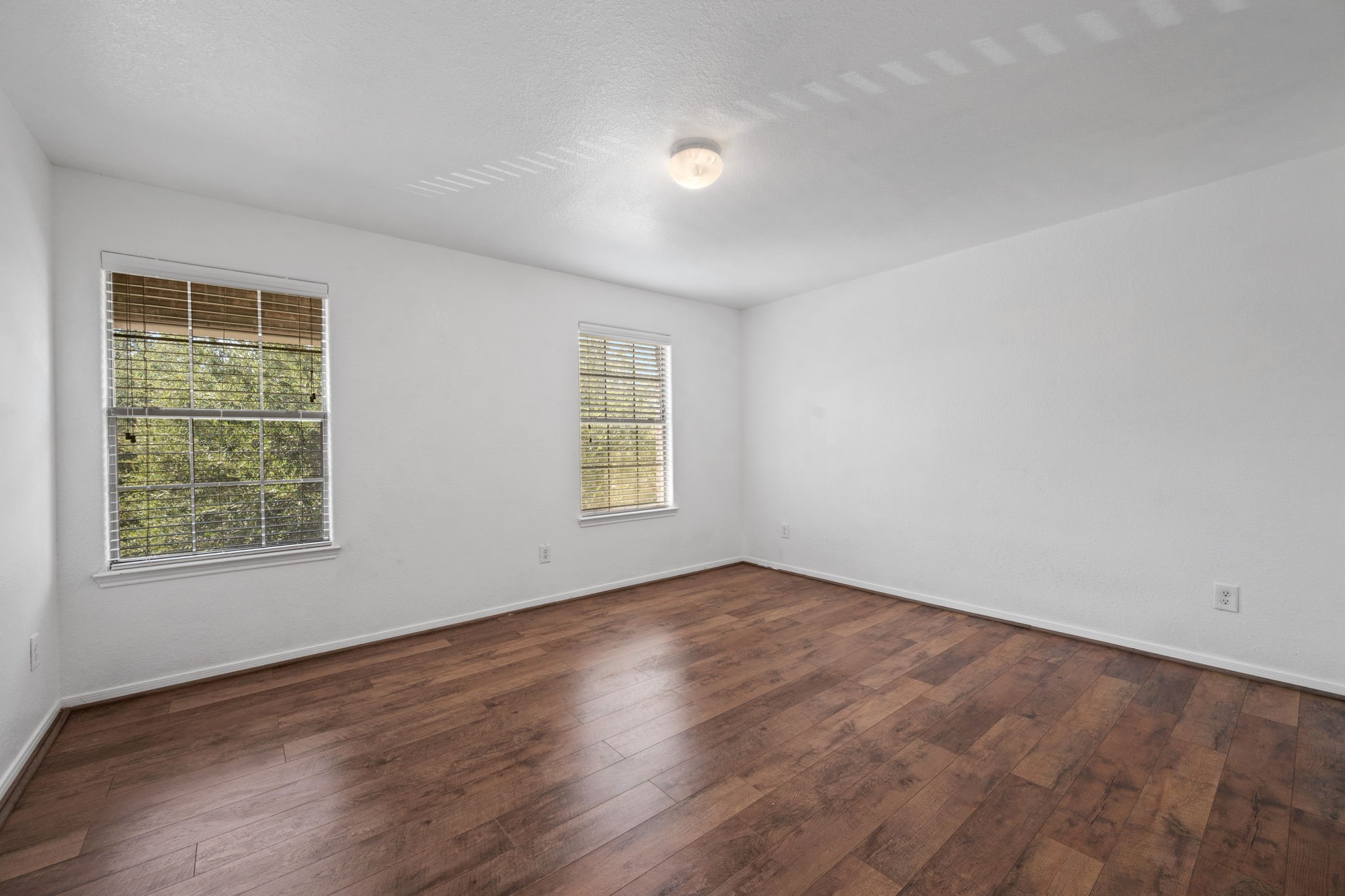 4614 Pin Oak Property Photo 23