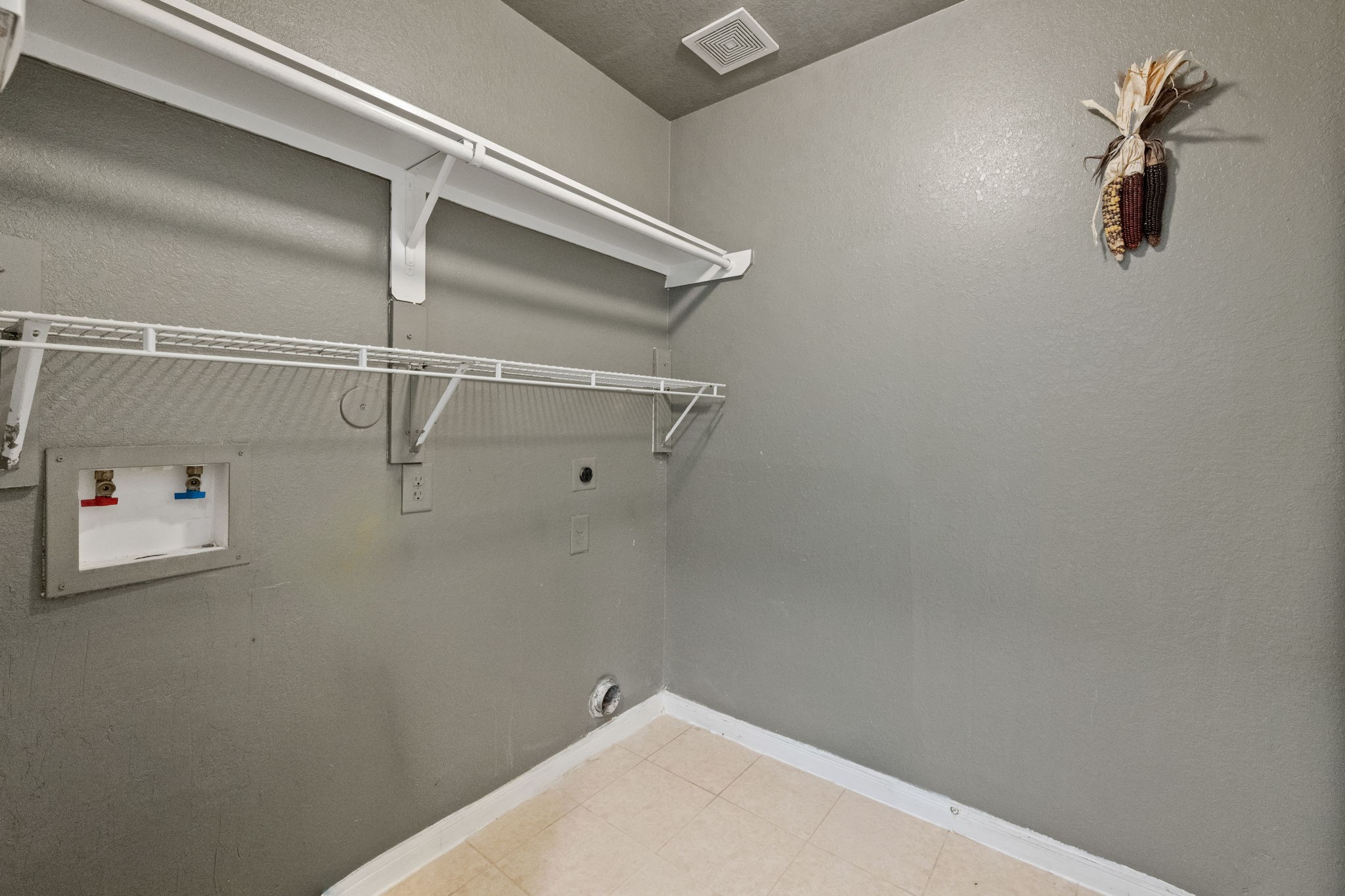 4614 Pin Oak Property Photo 27