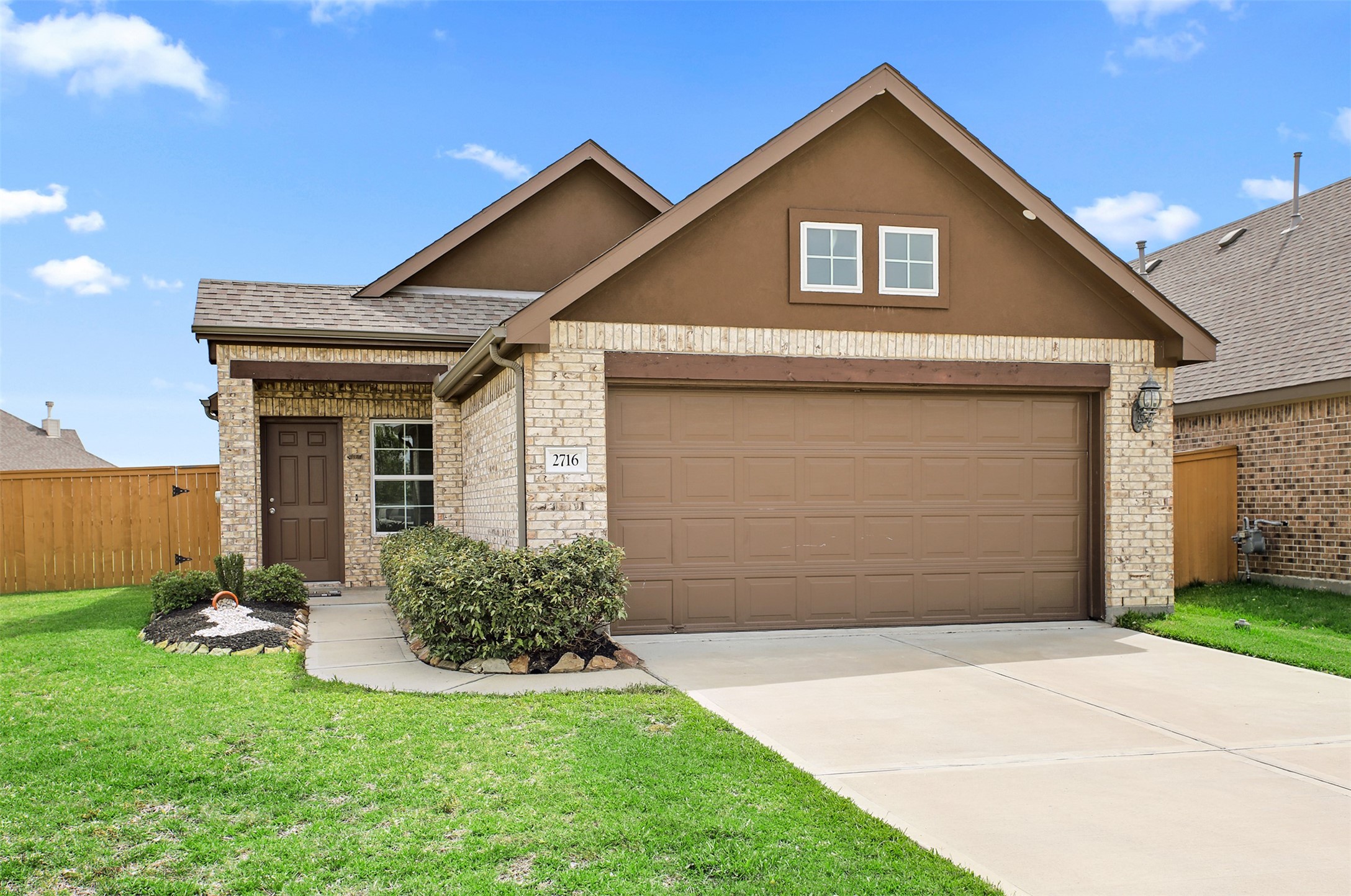 2716 Bernadino Drive Property Photo 1