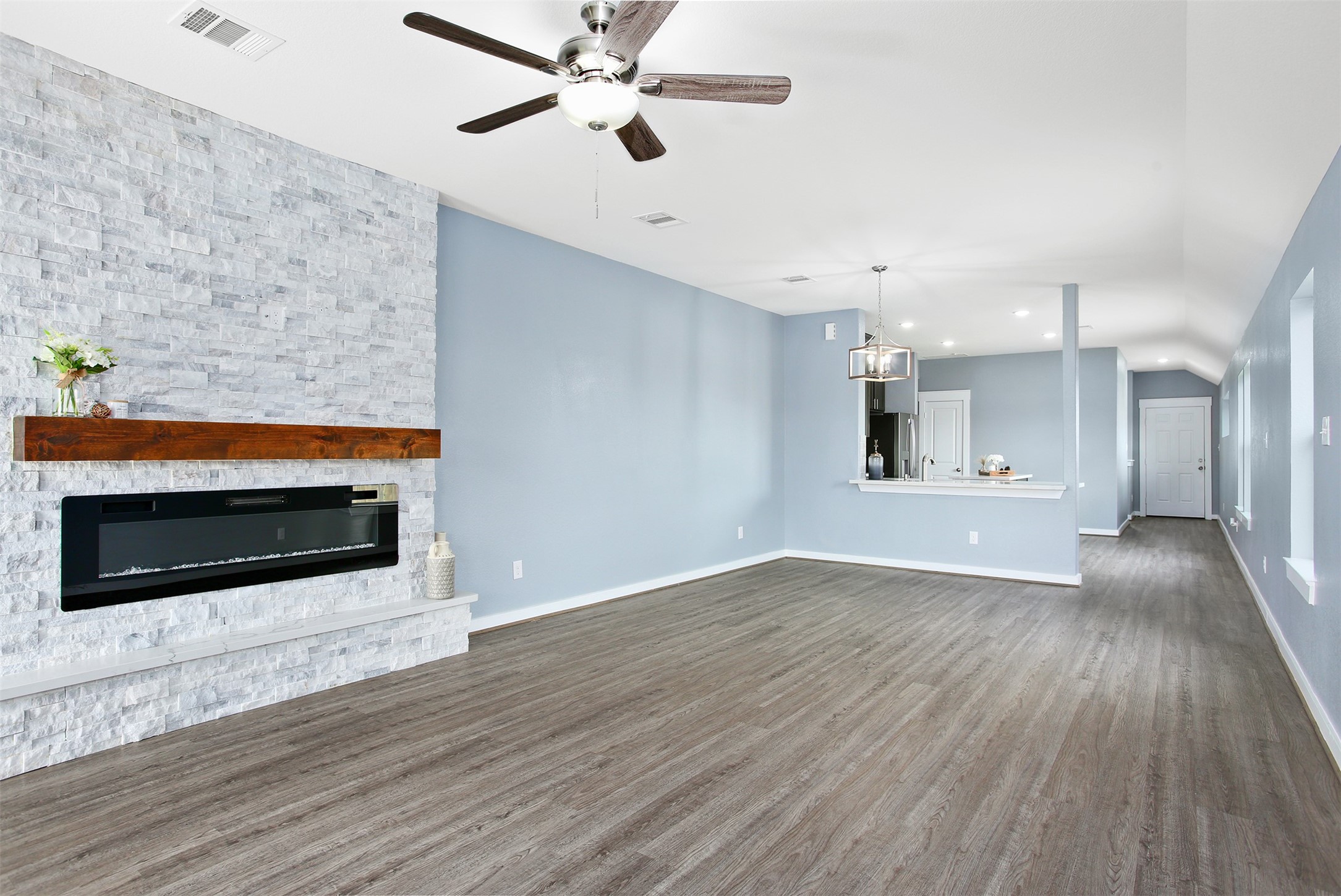 2716 Bernadino Drive Property Photo 11