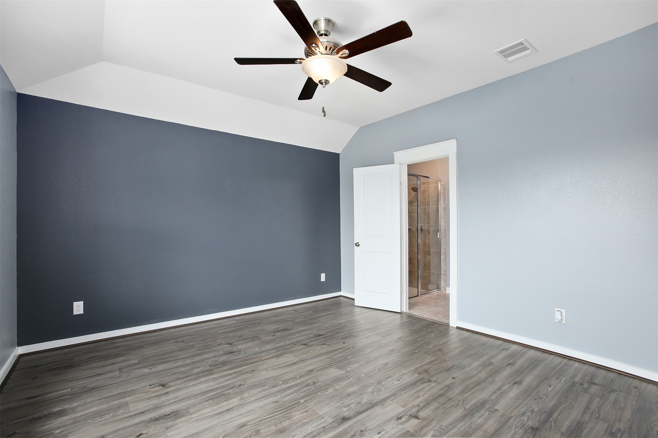 2716 Bernadino Drive Property Photo 14