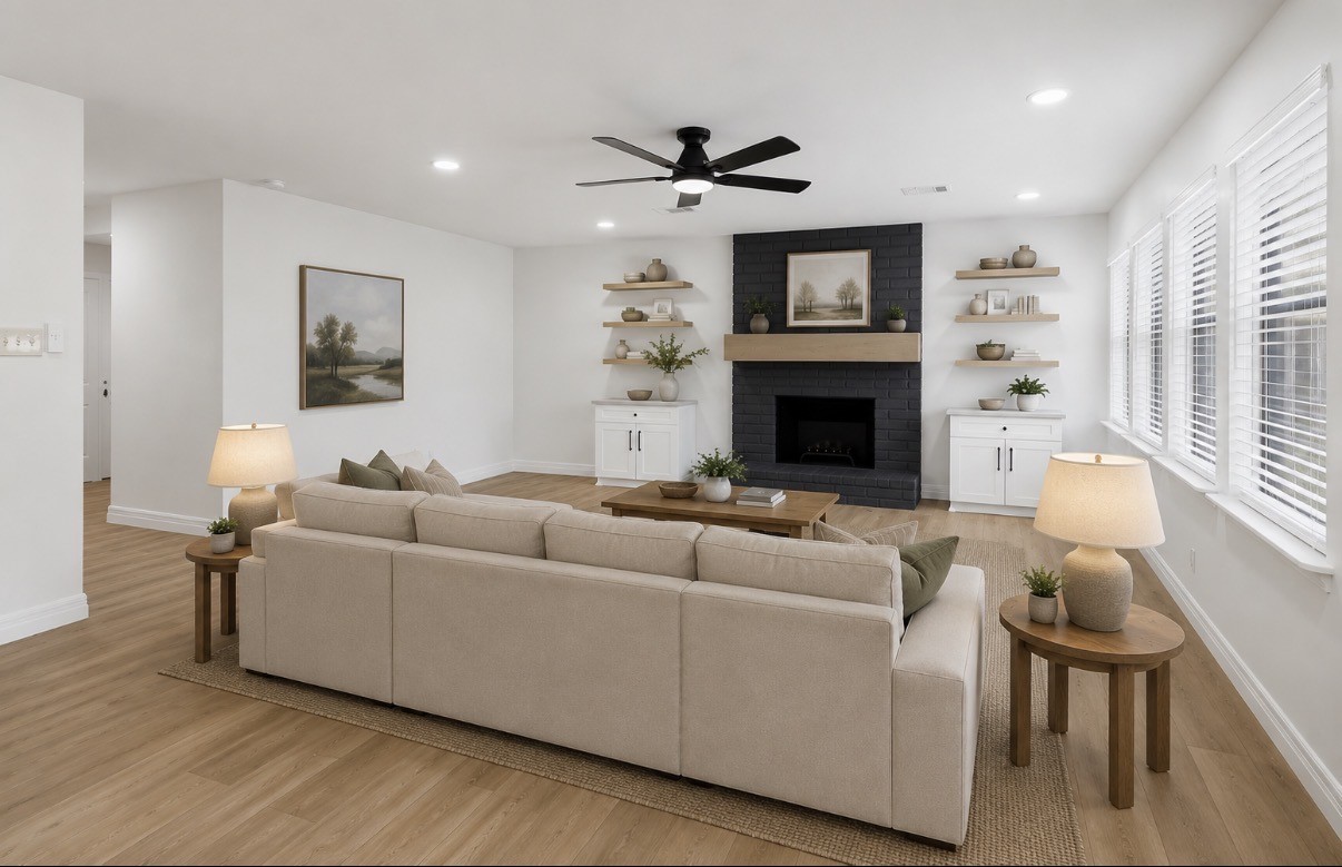 16306 Mill Point Property Photo 4