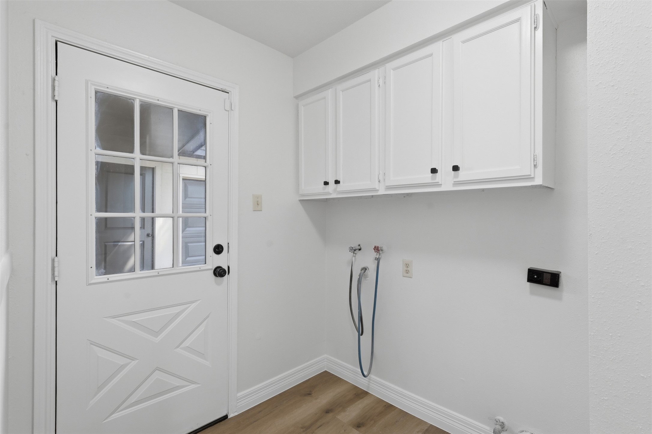 16306 Mill Point Property Photo 19