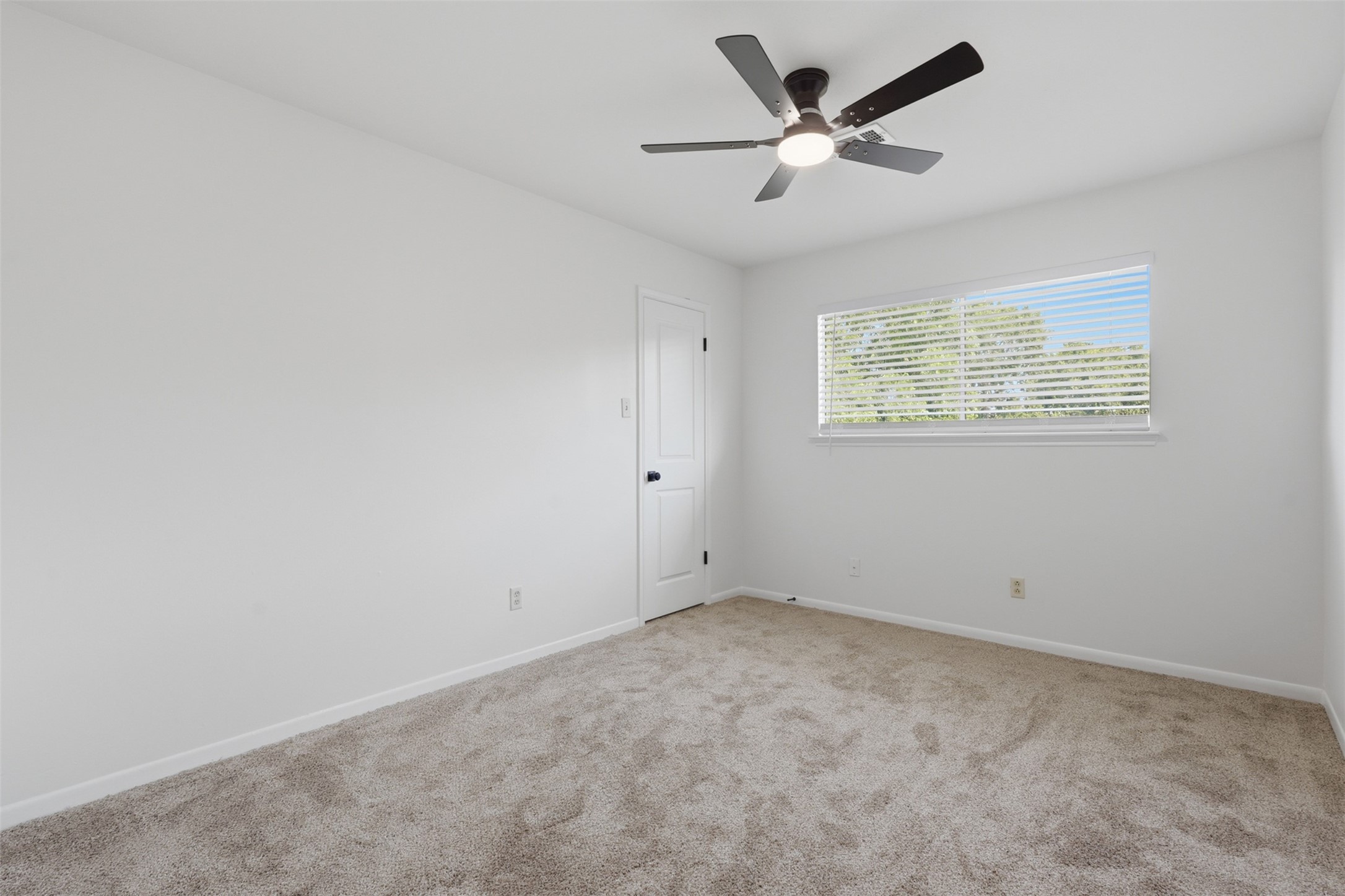 16306 Mill Point Property Photo 26