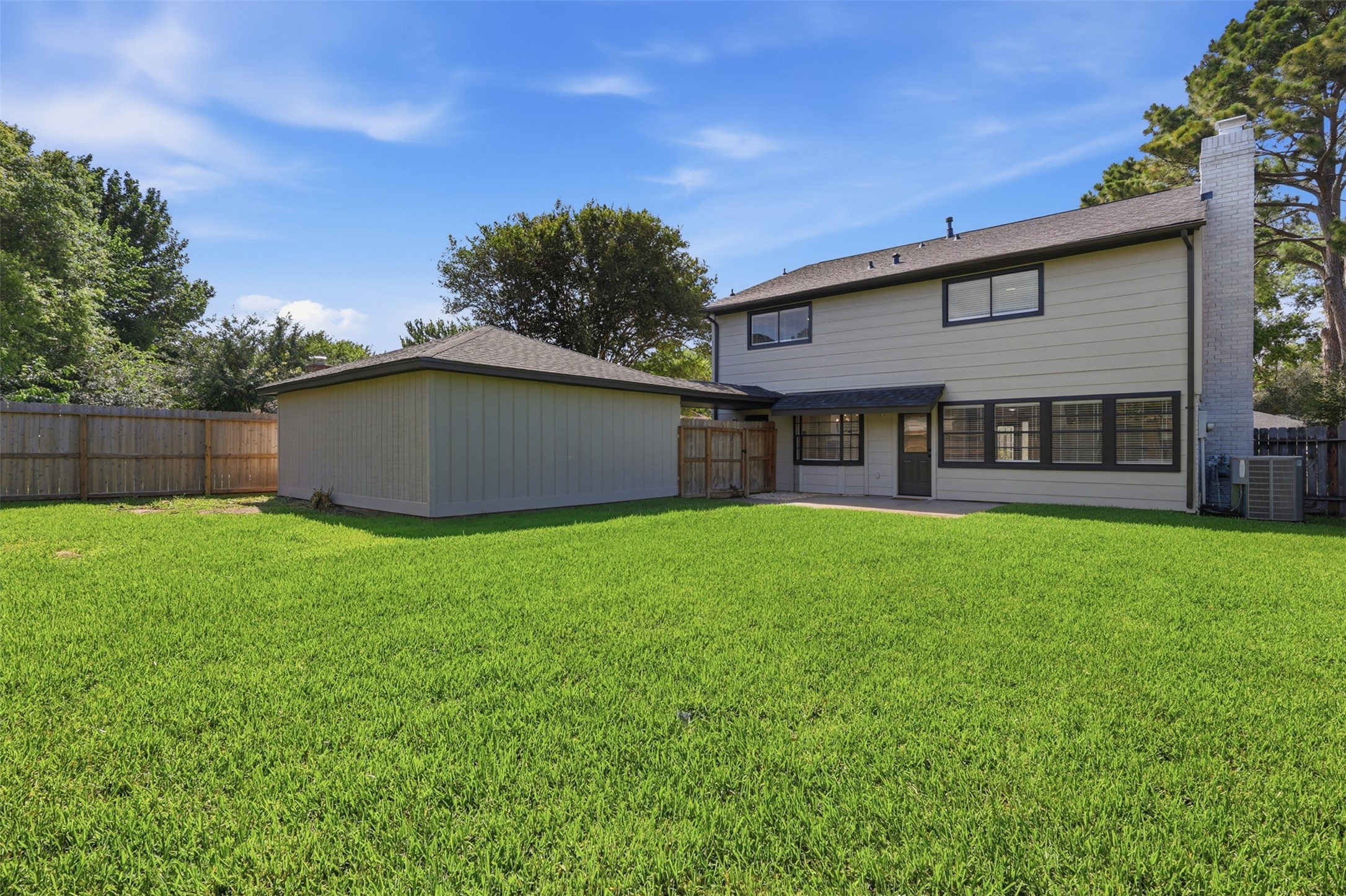 16306 Mill Point Property Photo 32