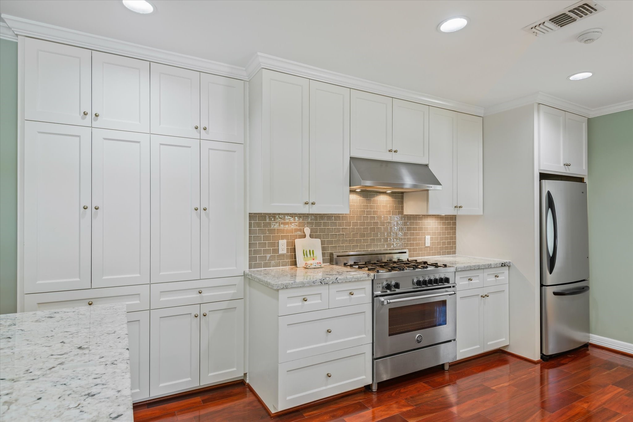 3136 Lafayette Street Property Photo 8