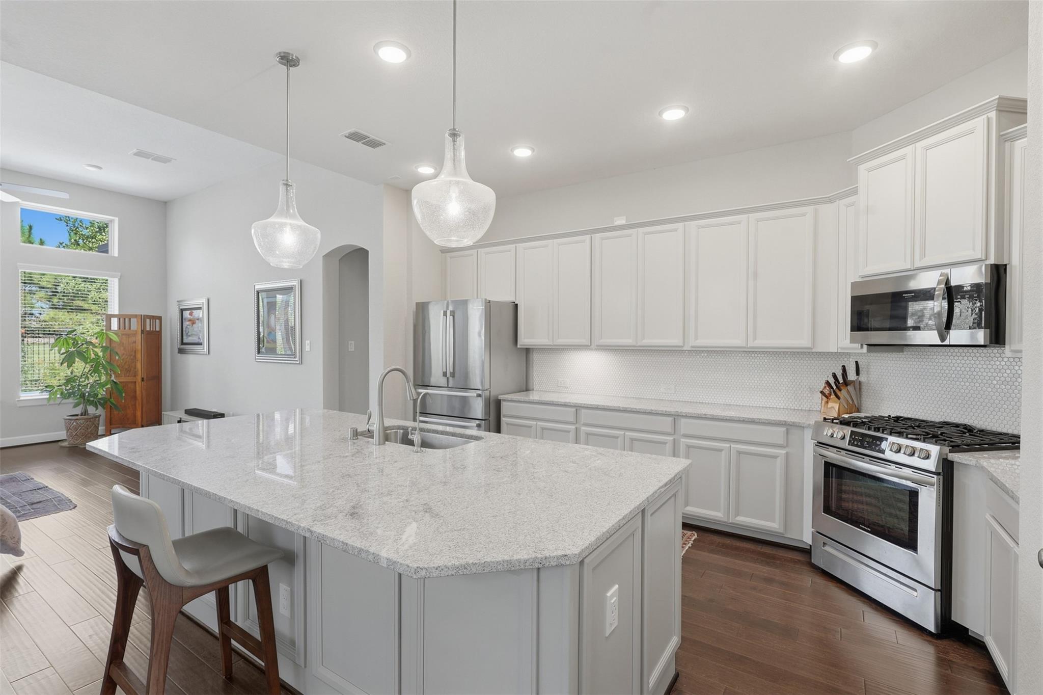4711 Gilbert Road Property Photo 13
