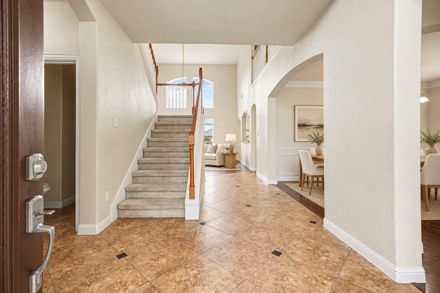 2530 Mango Court Property Photo 3