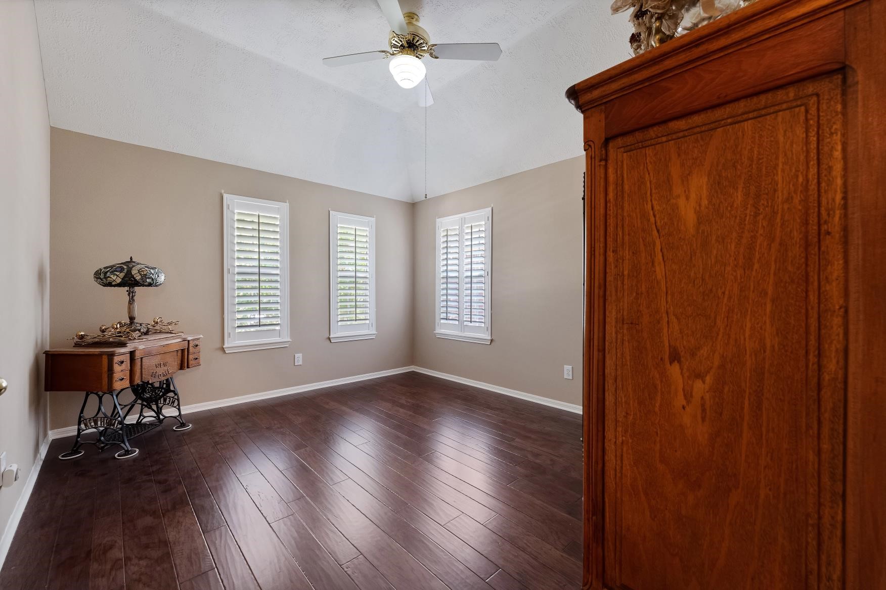 19309 Dianeshire Drive Property Photo 22