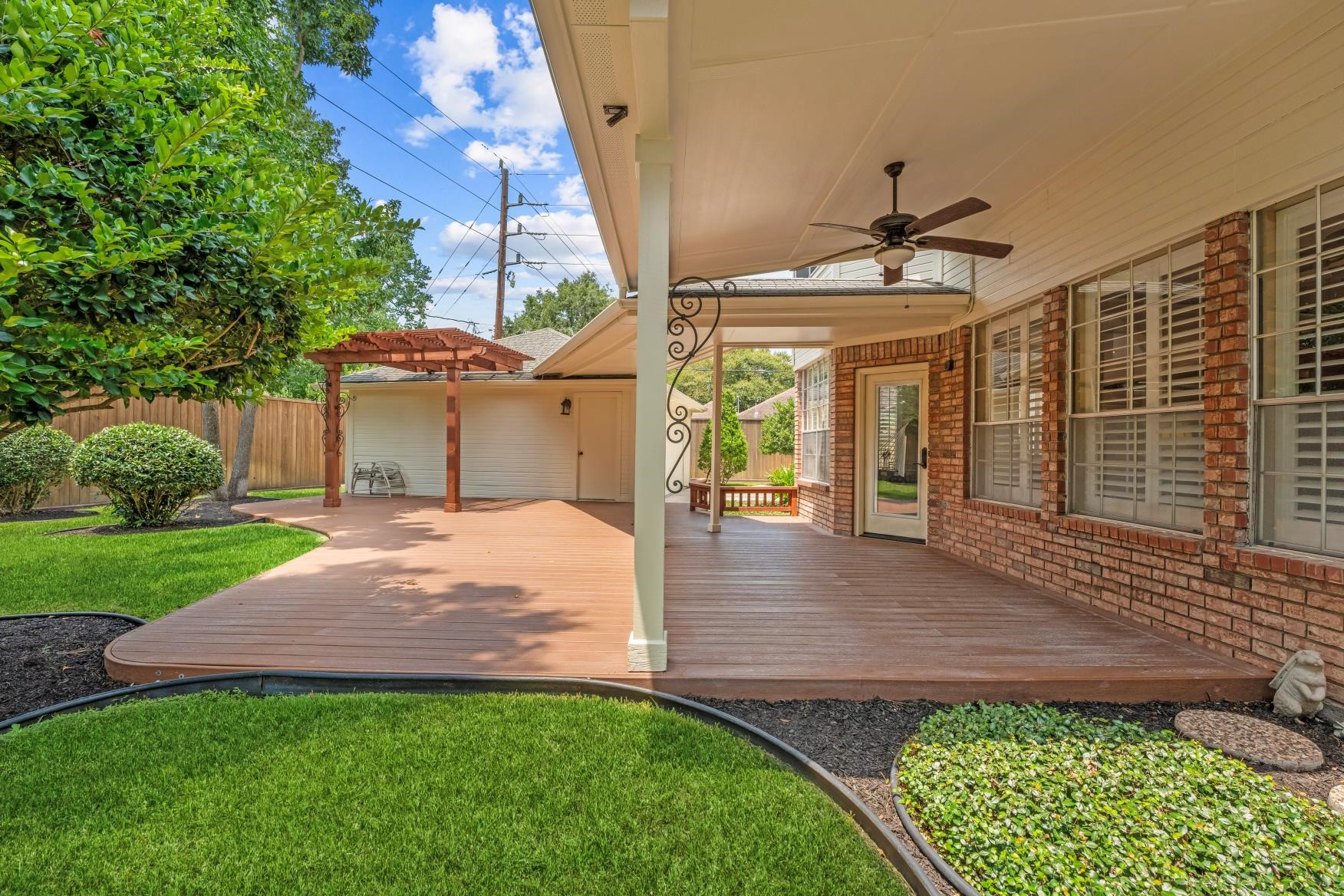 19309 Dianeshire Drive Property Photo 28
