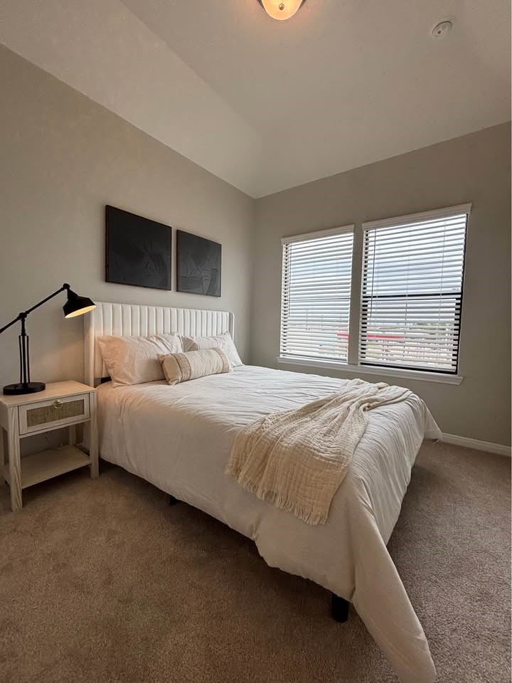 13704 Jeffrey Pine Lane Property Photo 9