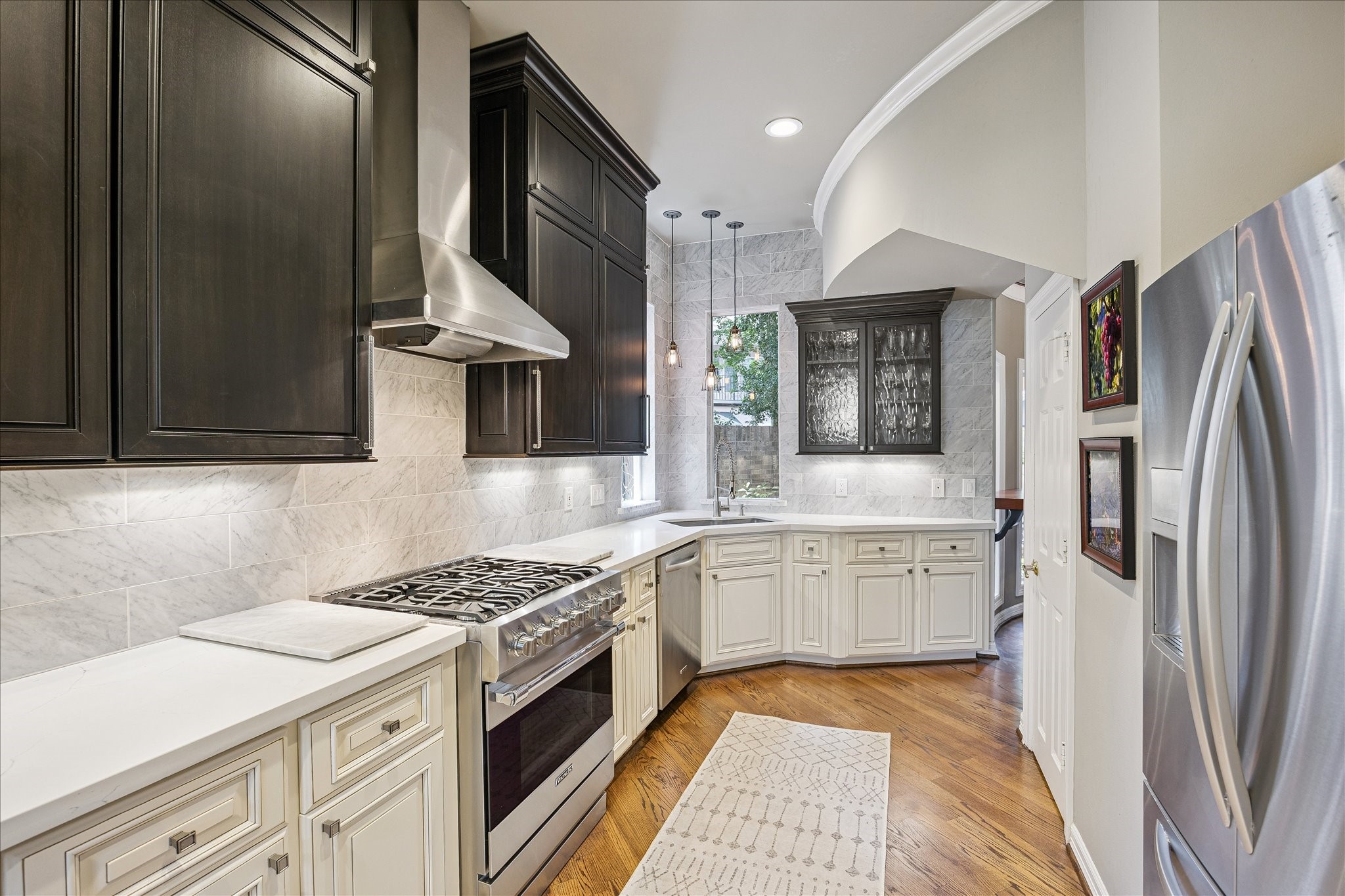 3118 Sackett Street Property Photo 12