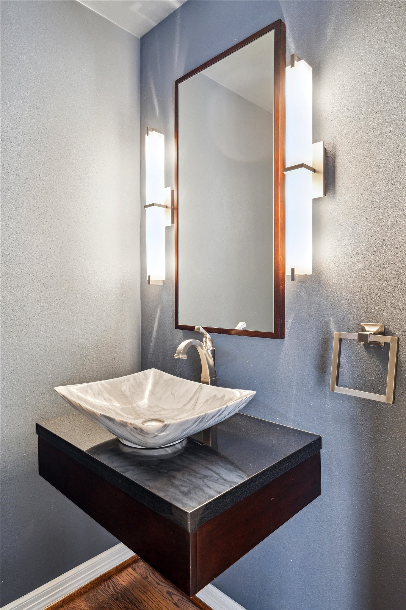 3118 Sackett Street Property Photo 13