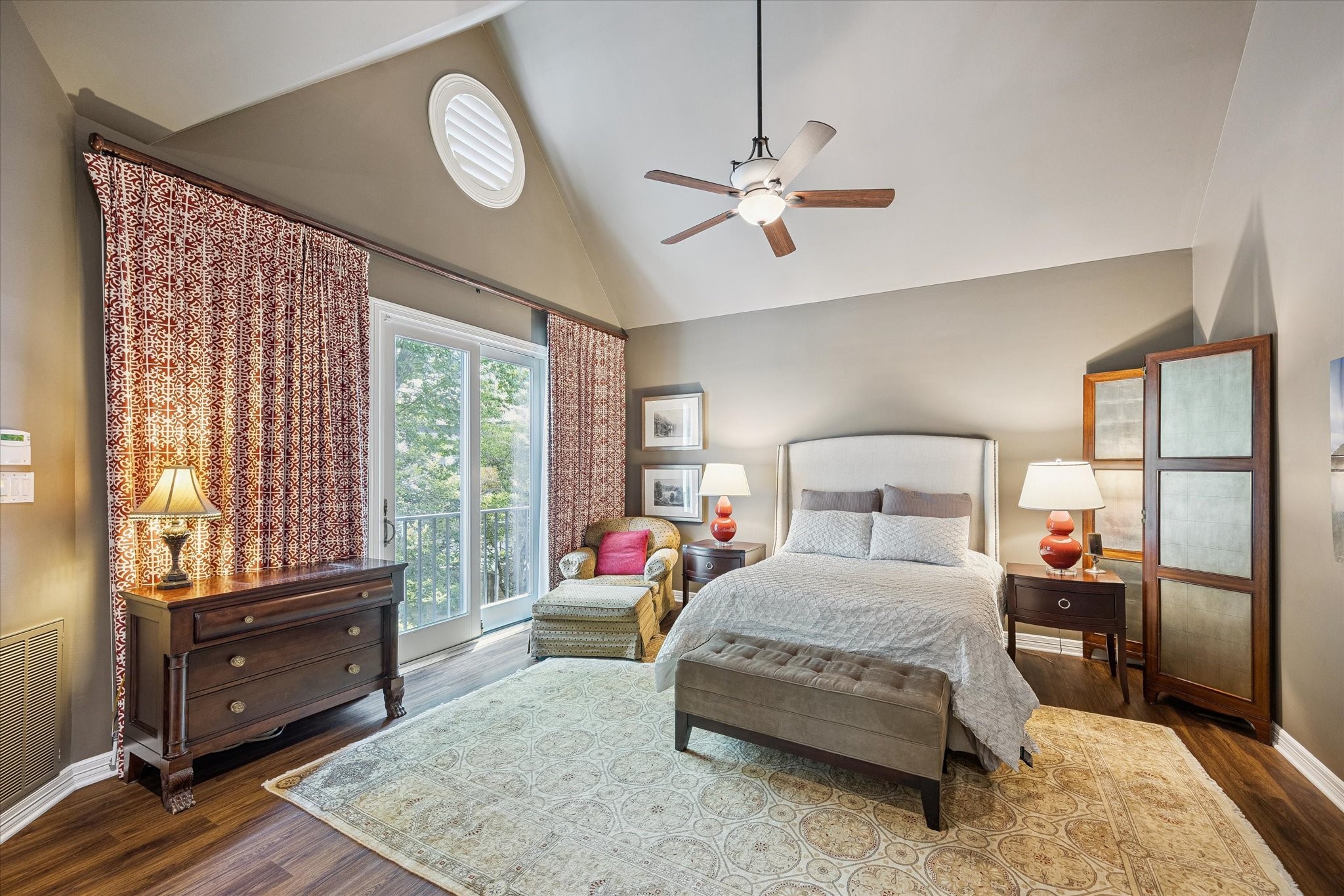 3118 Sackett Street Property Photo 15