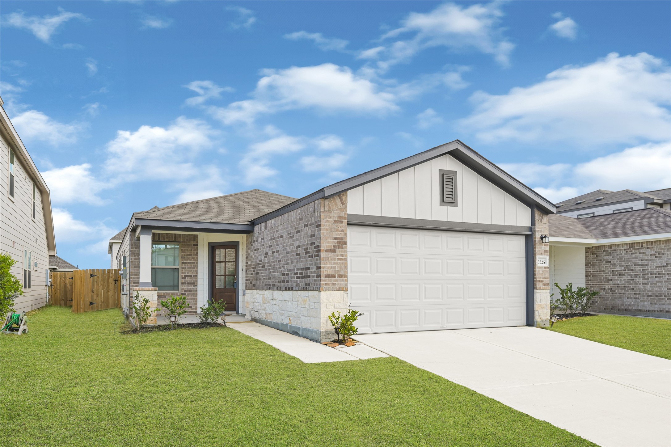 5325 Basquiat Drive Property Photo 1