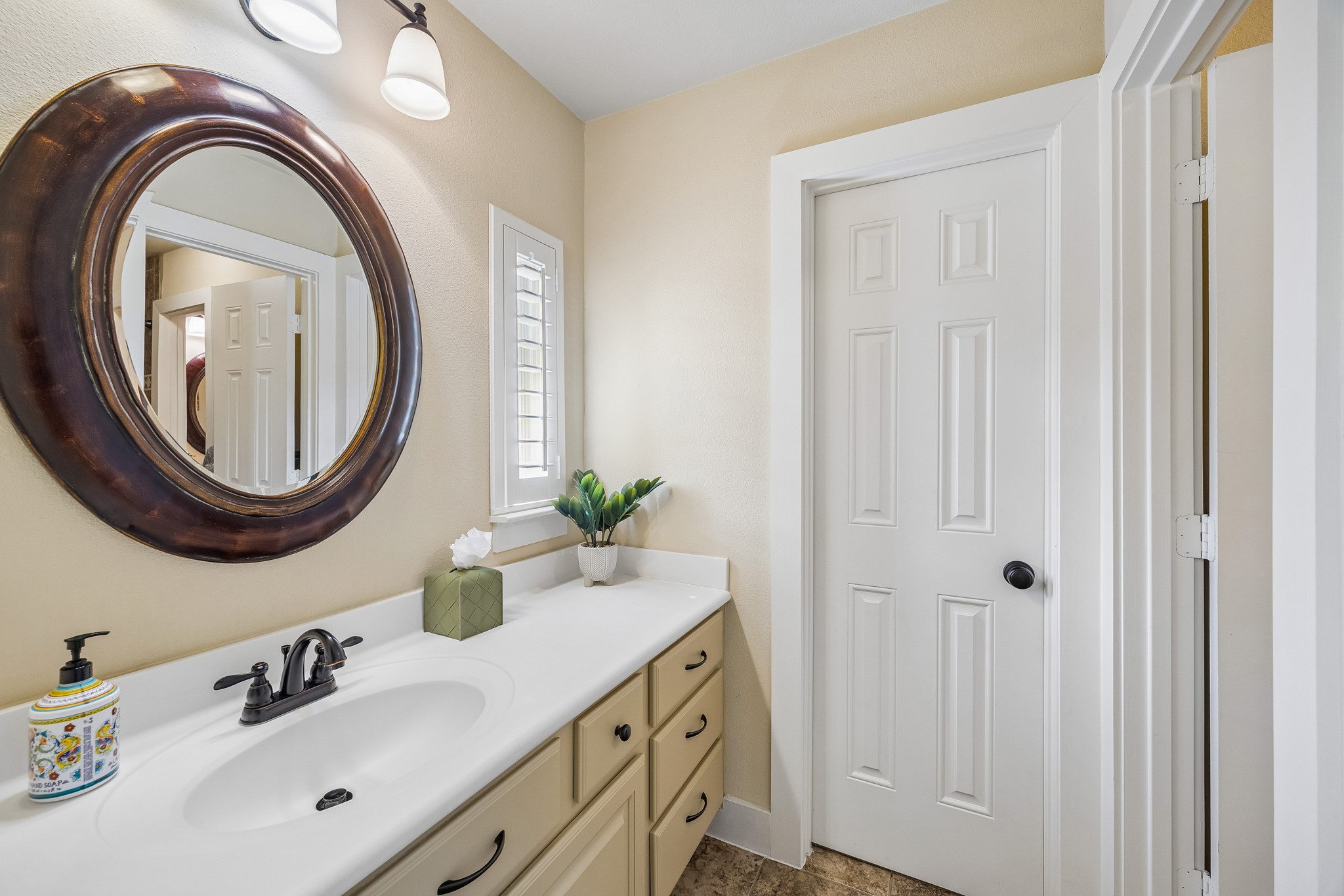 18515 Duke Lake Drive Property Photo 10