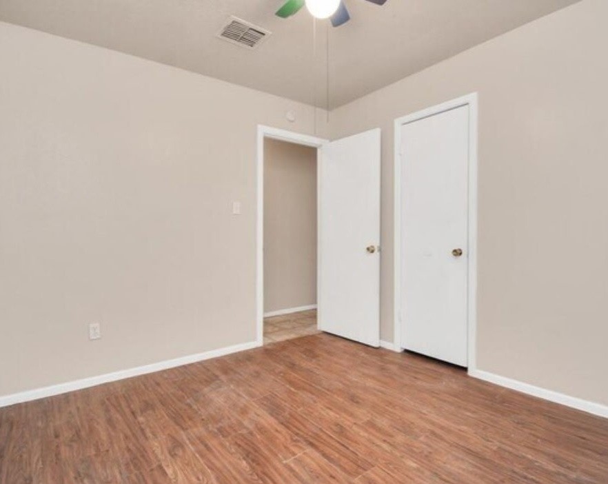 4803 Beechaven Street Property Photo 11