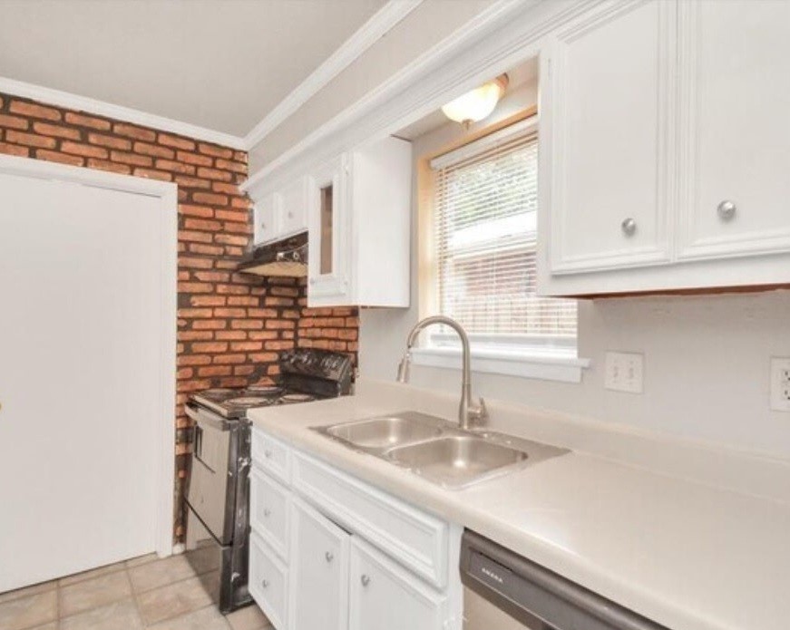 4803 Beechaven Street Property Photo 17