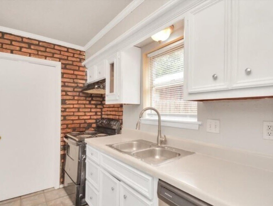 4803 Beechaven Street Property Photo 19