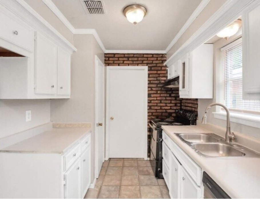 4803 Beechaven Street Property Photo 21