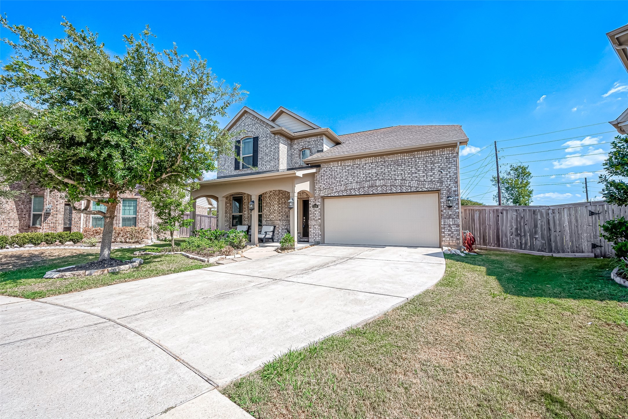 2226 Blakely Grove Lane Property Photo 1